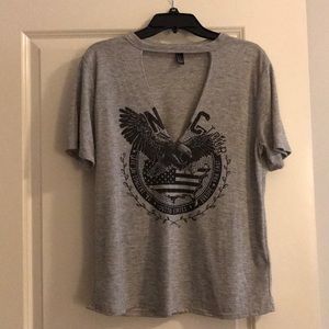 Cut out v neck T-shirt